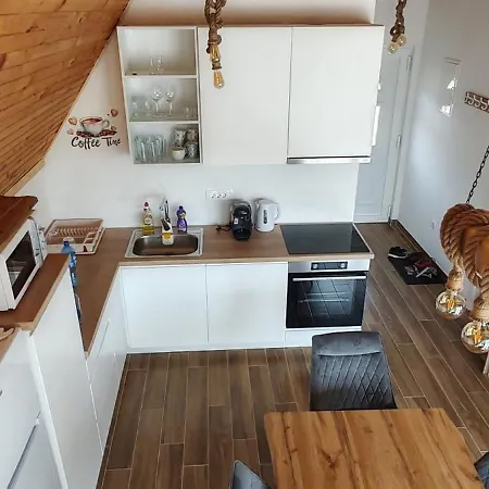 Madalina Blidinje * Svinjaca